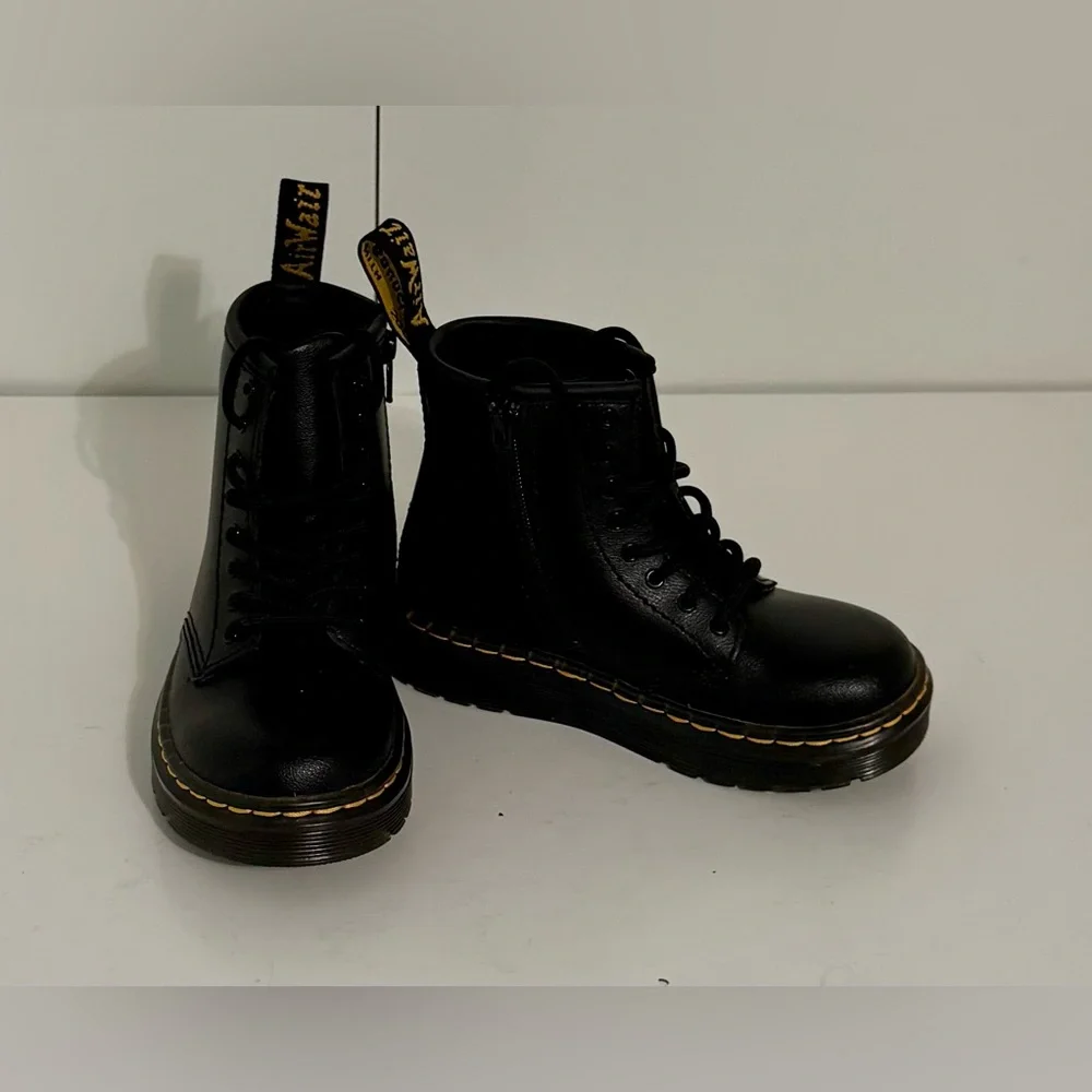 Dr. Martens Airwair Toddler 1460 Softy T‎ Leather Lace Up Boots Size:9 NEW